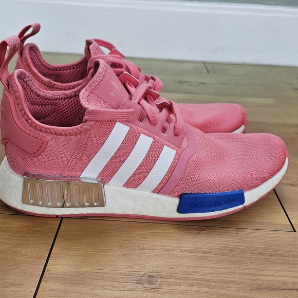 Adidas Women's NMD_ R1 size 8 - Picture 5 of 9